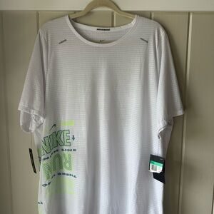 Nike Men's White and Neon Green Running Tee